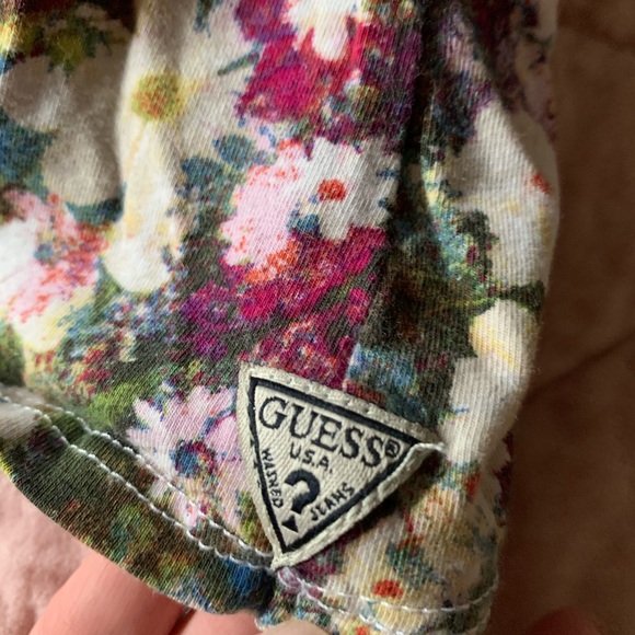 Guess floral top - Picture 8 of 12